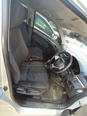 Suzuki Swift 2013 Silver