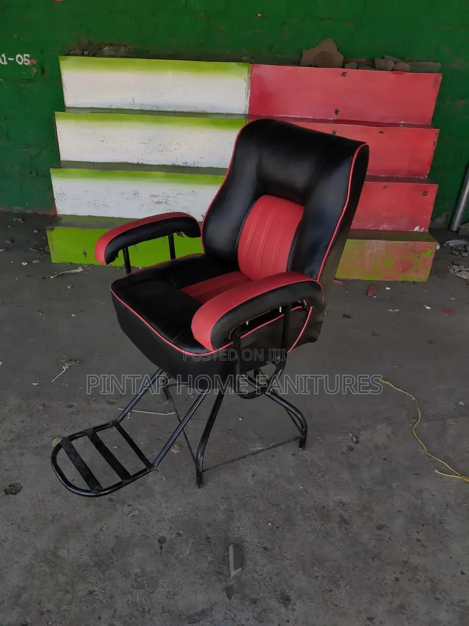 Black Exacutive Barber Chair