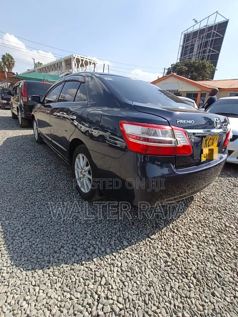 Toyota Premio 2013 Black