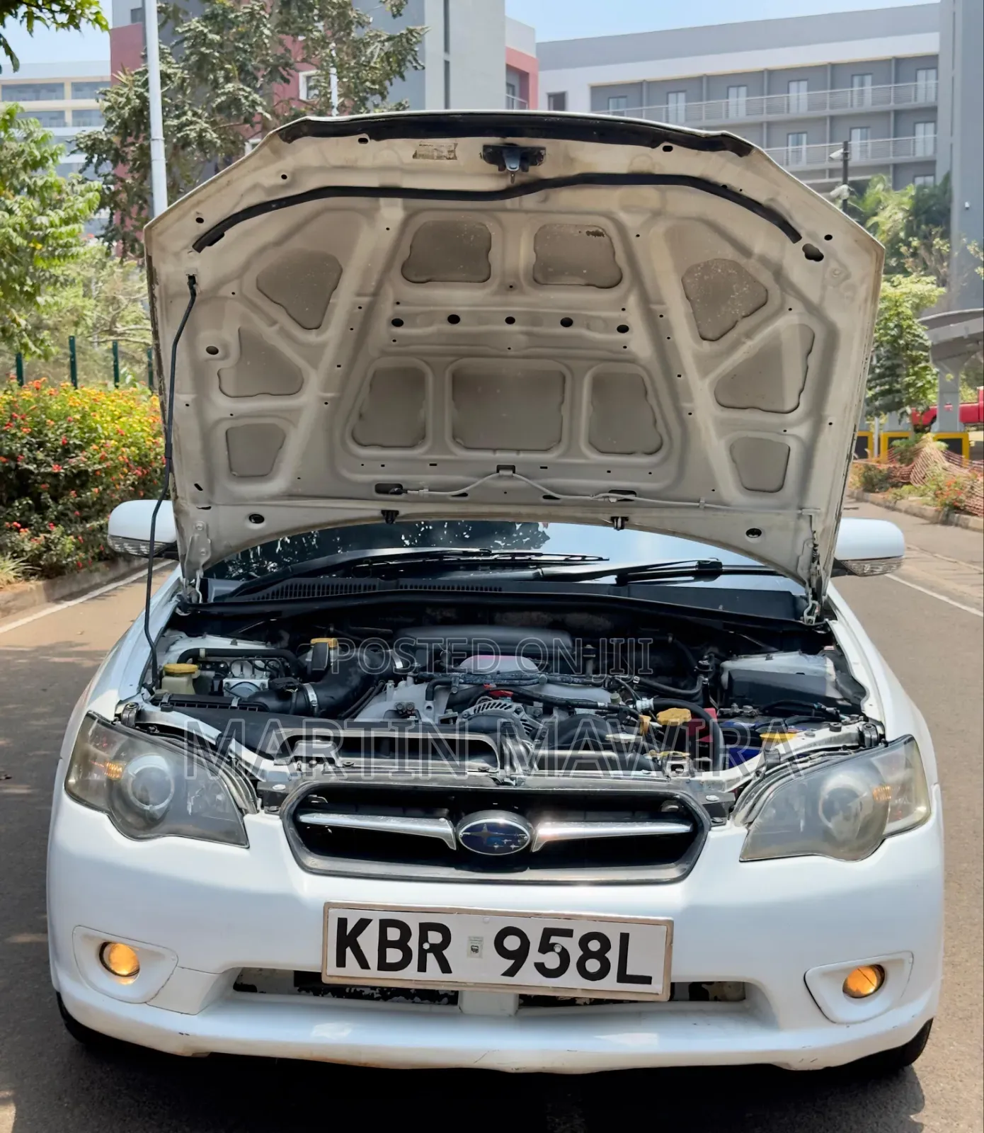 Subaru Legacy 2005 White