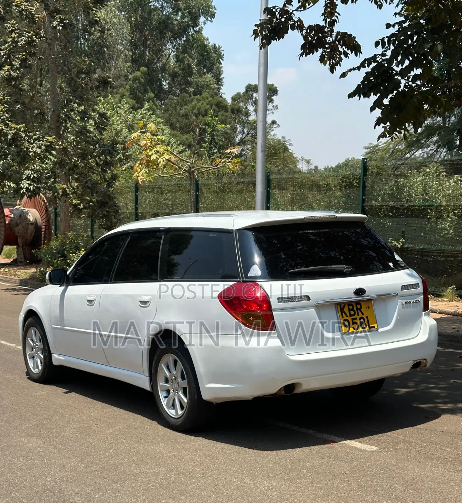Subaru Legacy 2005 White