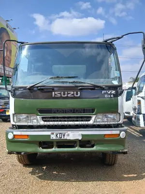Isuzu FVZ 2010 Green