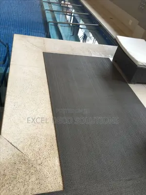 Swimming Pool Matting – Non-Slip Open Mesh PVC Mat (1.2m)