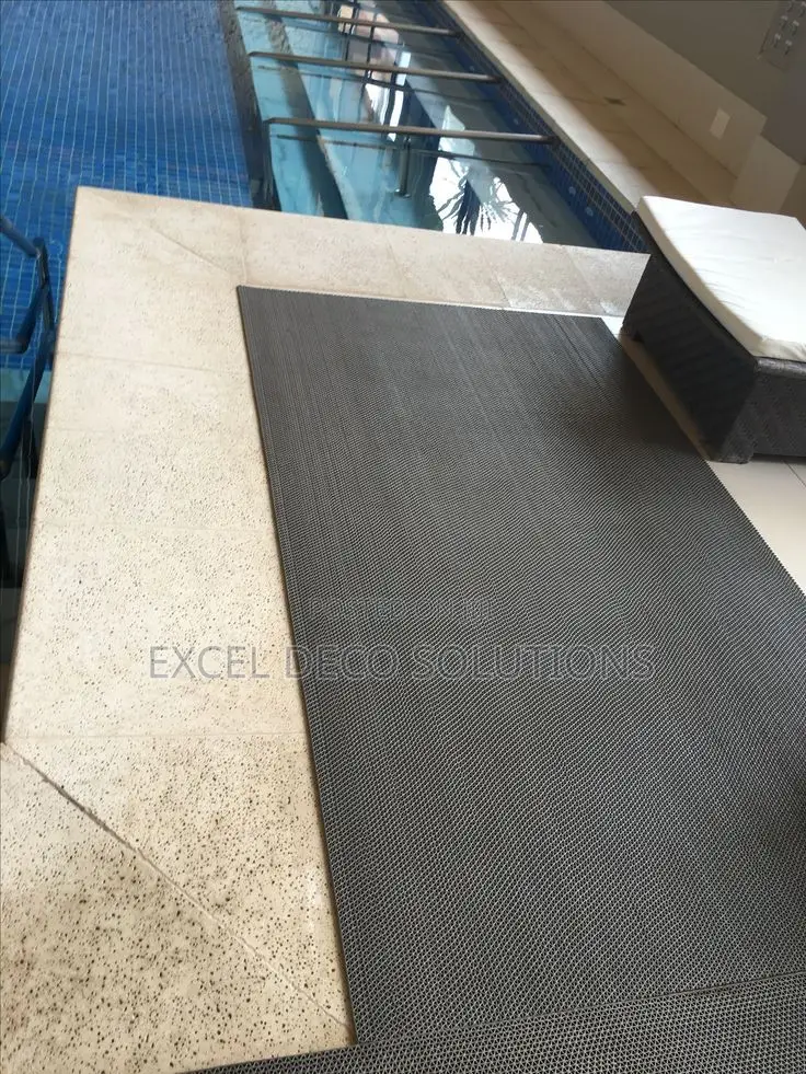 Swimming Pool Matting – Non-Slip Open Mesh PVC Mat (1.2m)