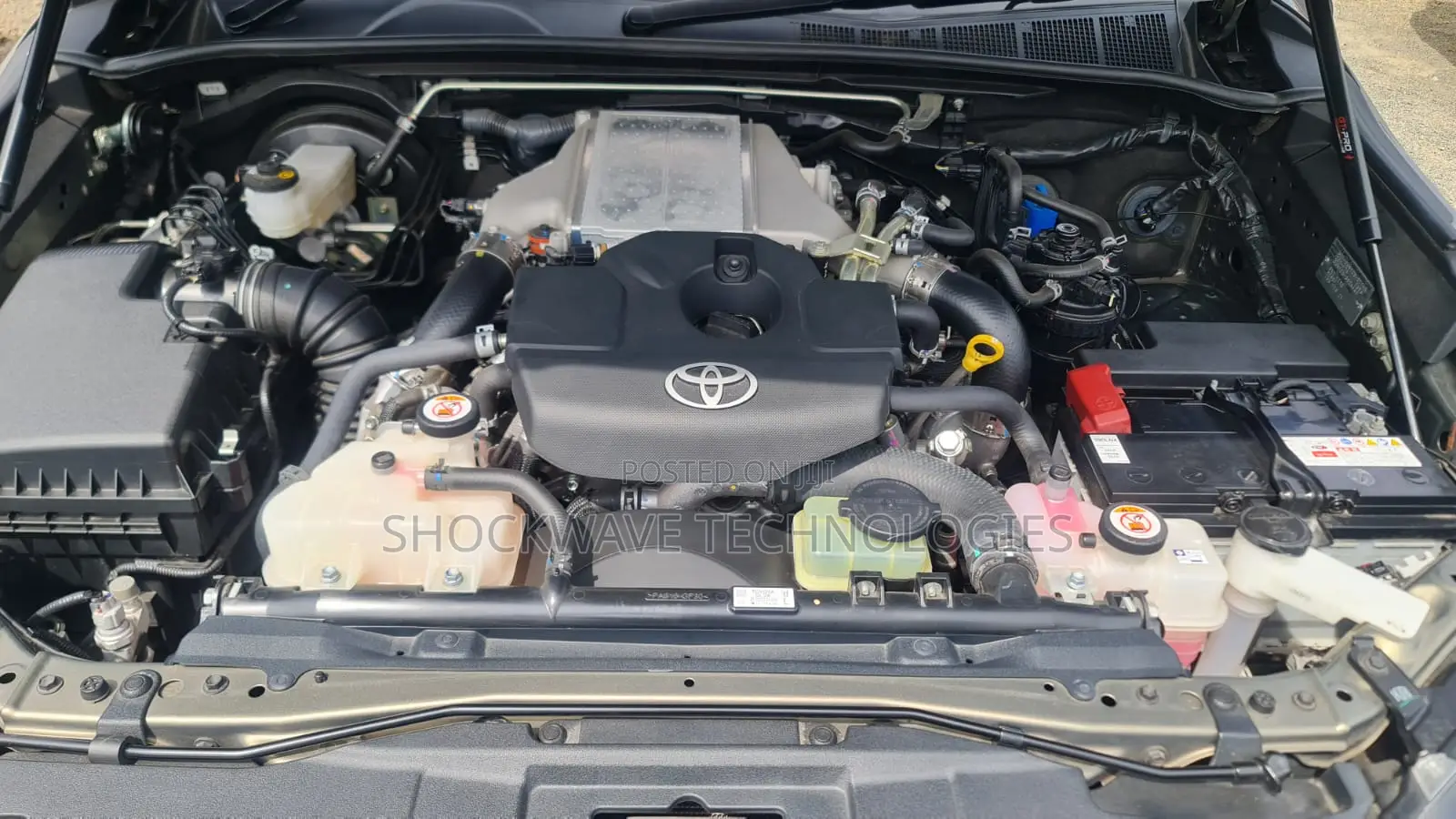 Toyota Hilux Revo Double Cab Deisel 2.4 AWD 2021