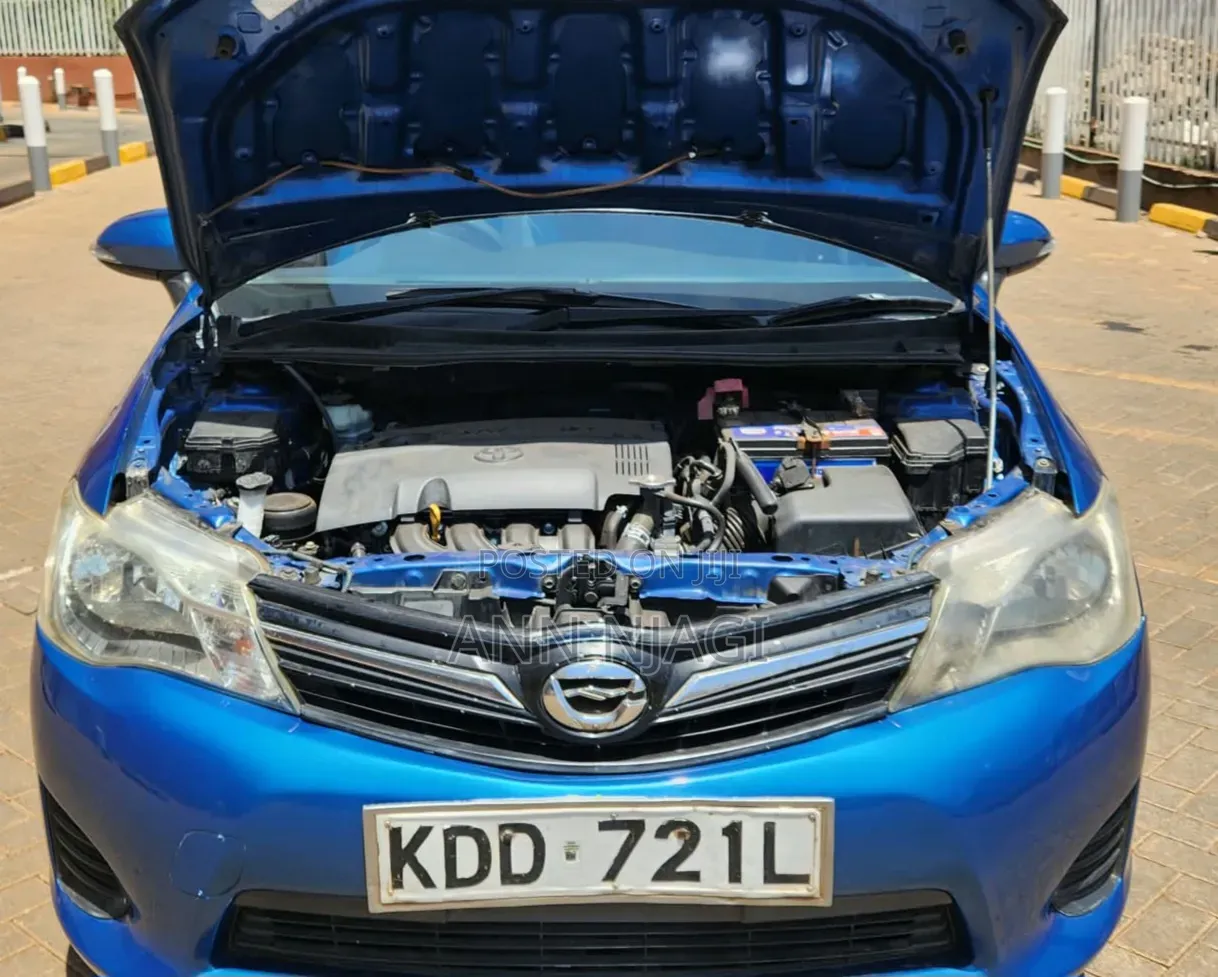 Toyota Corolla Fielder 1.5 Petrol FWD 2014 Blue