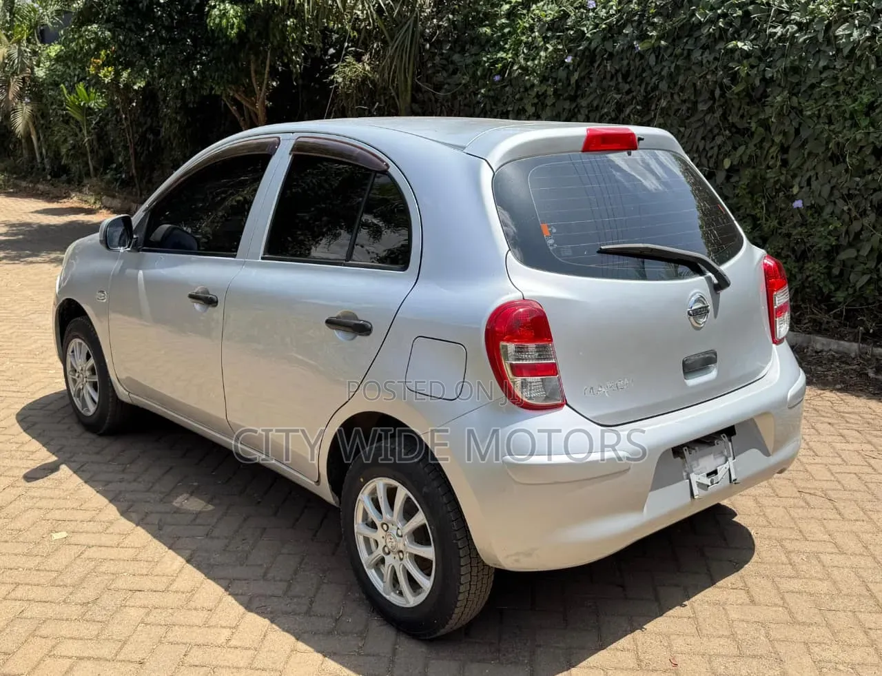 Nissan March 2014 Silver