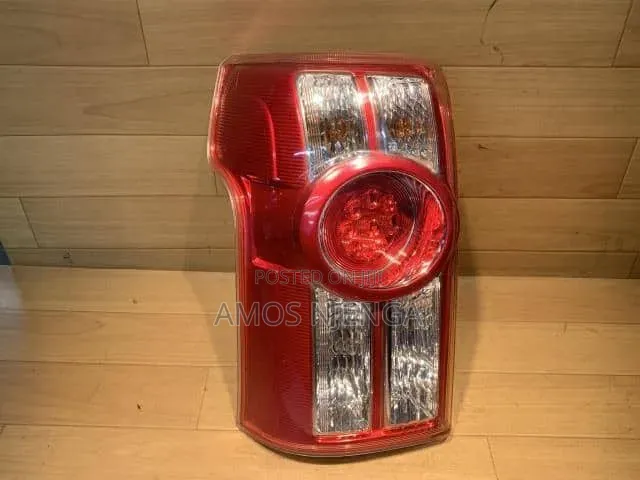 Toyota Raum 2006-2010 Tailight (Led)