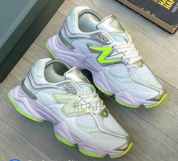 New Balance 9060