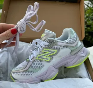 New Balance 9060