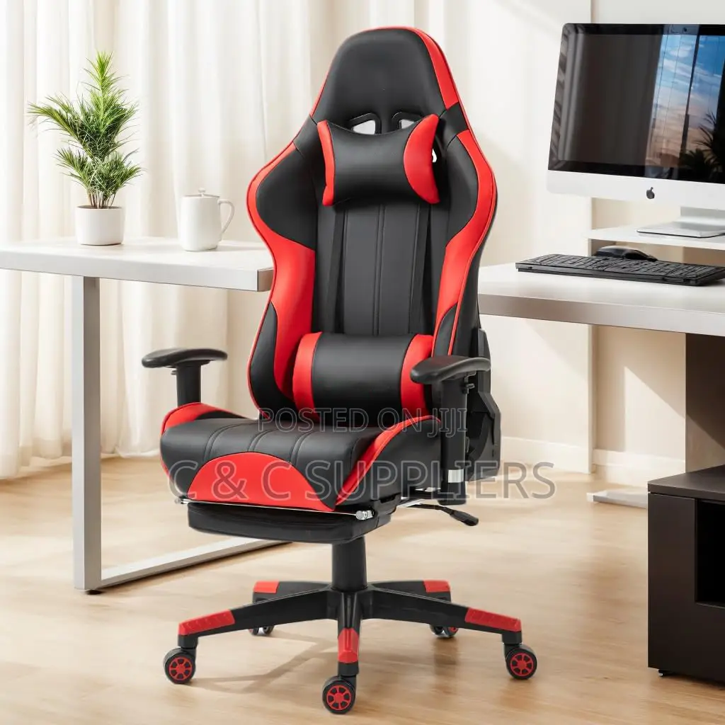 Adjustable Leather Gaming Seat.