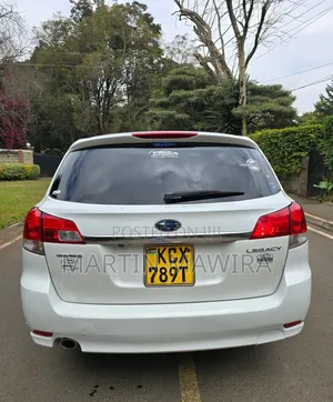 Subaru Legacy 2012 White