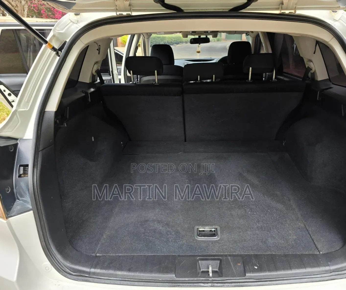 Subaru Legacy 2012 White