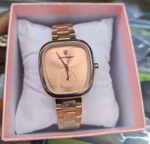 POEDAGAR Ladies’ Luxury Quartz Watch