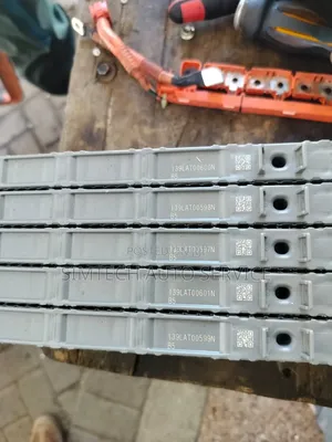 Axio Hybrid Battery Cells
