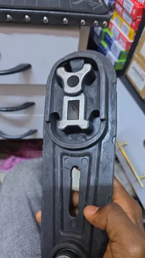 Engine Mounting Mazda
