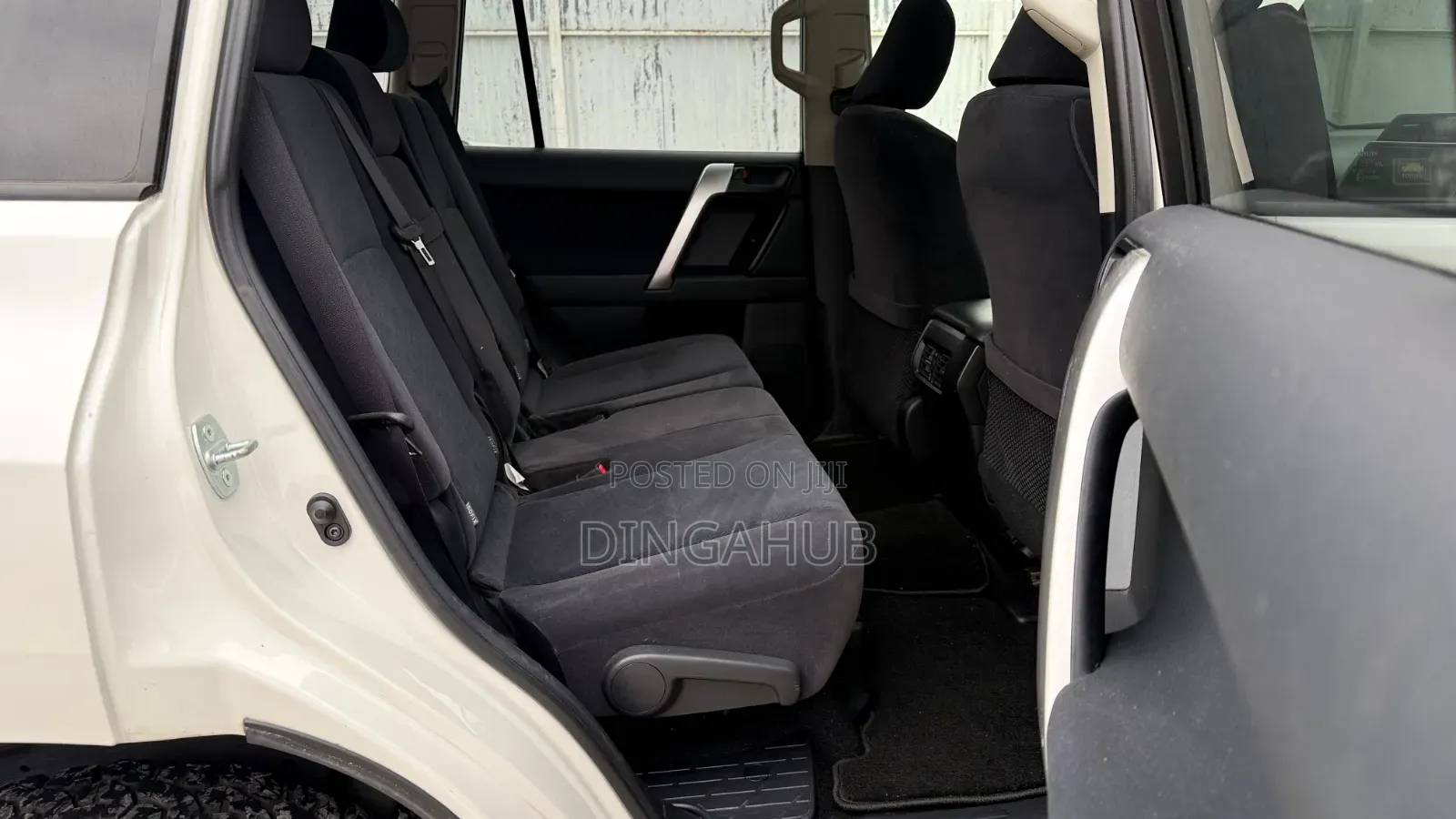 Toyota Land Cruiser Prado 2.8 2019 White