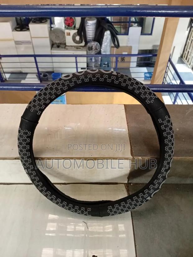 Gucci Steering Wheel Cover – Luxury Car Interior Accessory - thumbnail 3