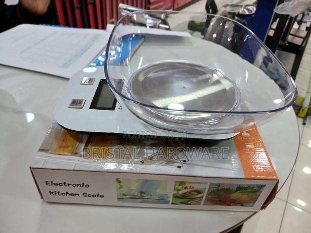 Electronic Kitchen Scale - main view
