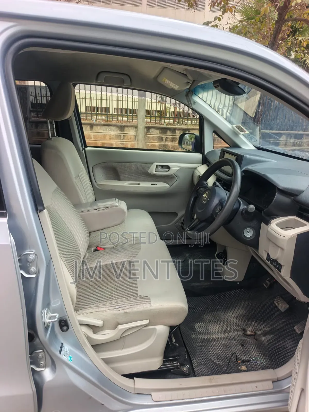 Daihatsu Move 2017 Gray