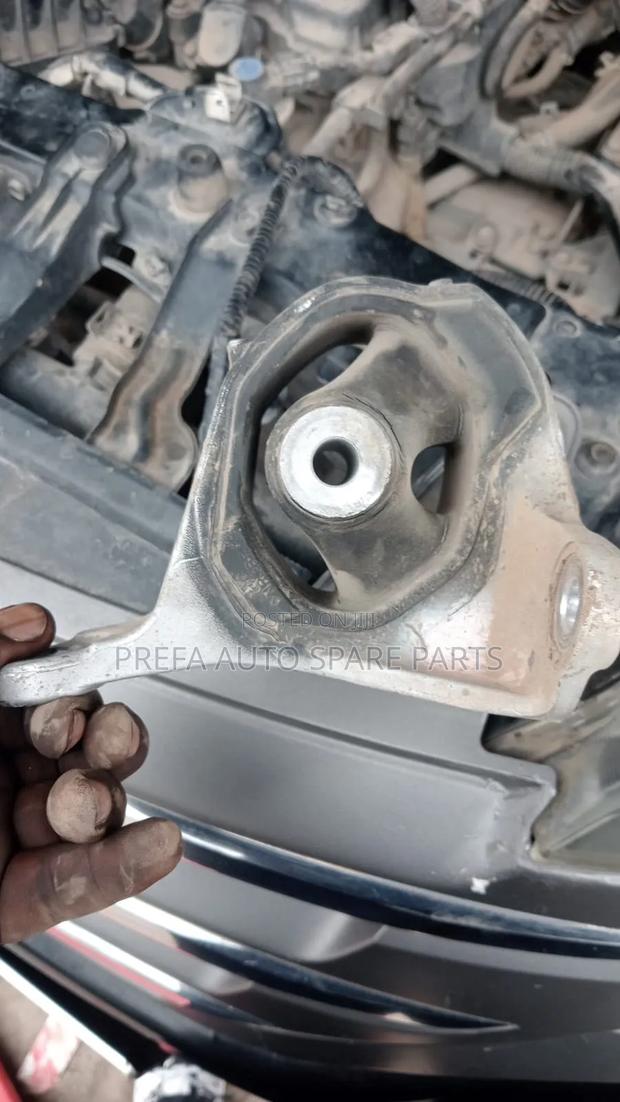 Honda  CRV Engine Mountings - thumbnail 2