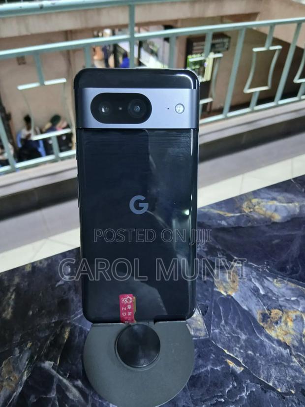 Google Pixel 8 128 GB Black - thumbnail 2