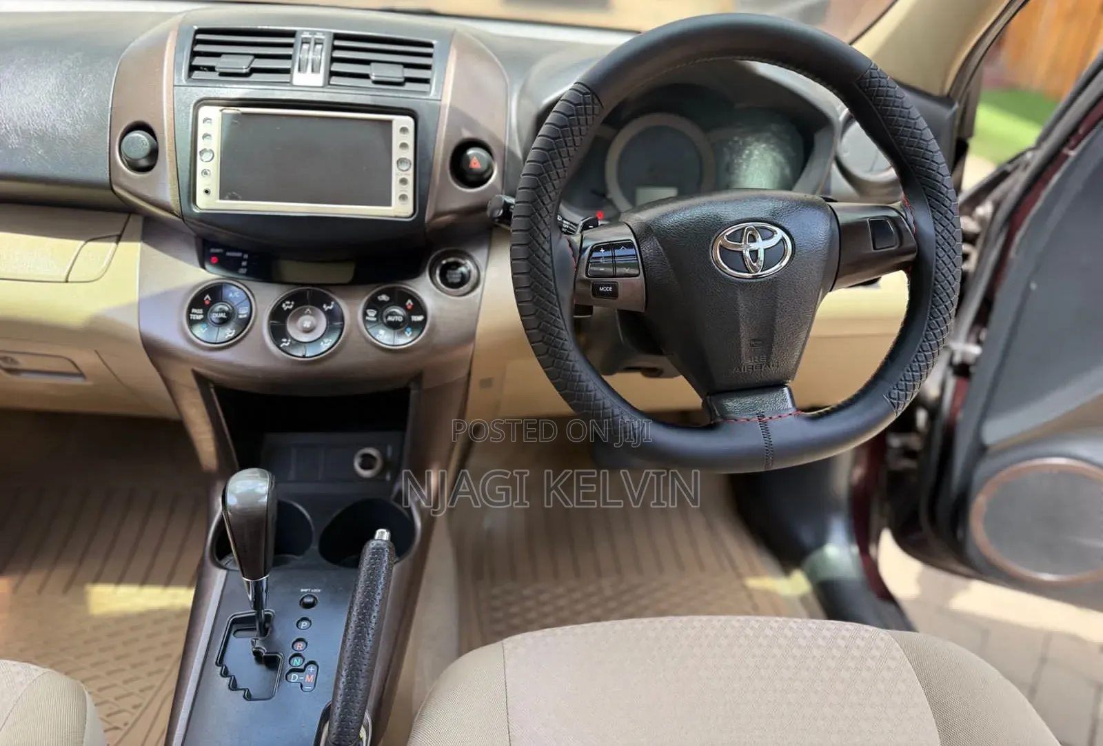 Toyota Vanguard 2011 Burgundy