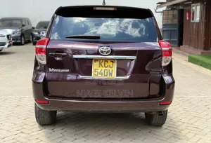 Toyota Vanguard 2011 Burgundy