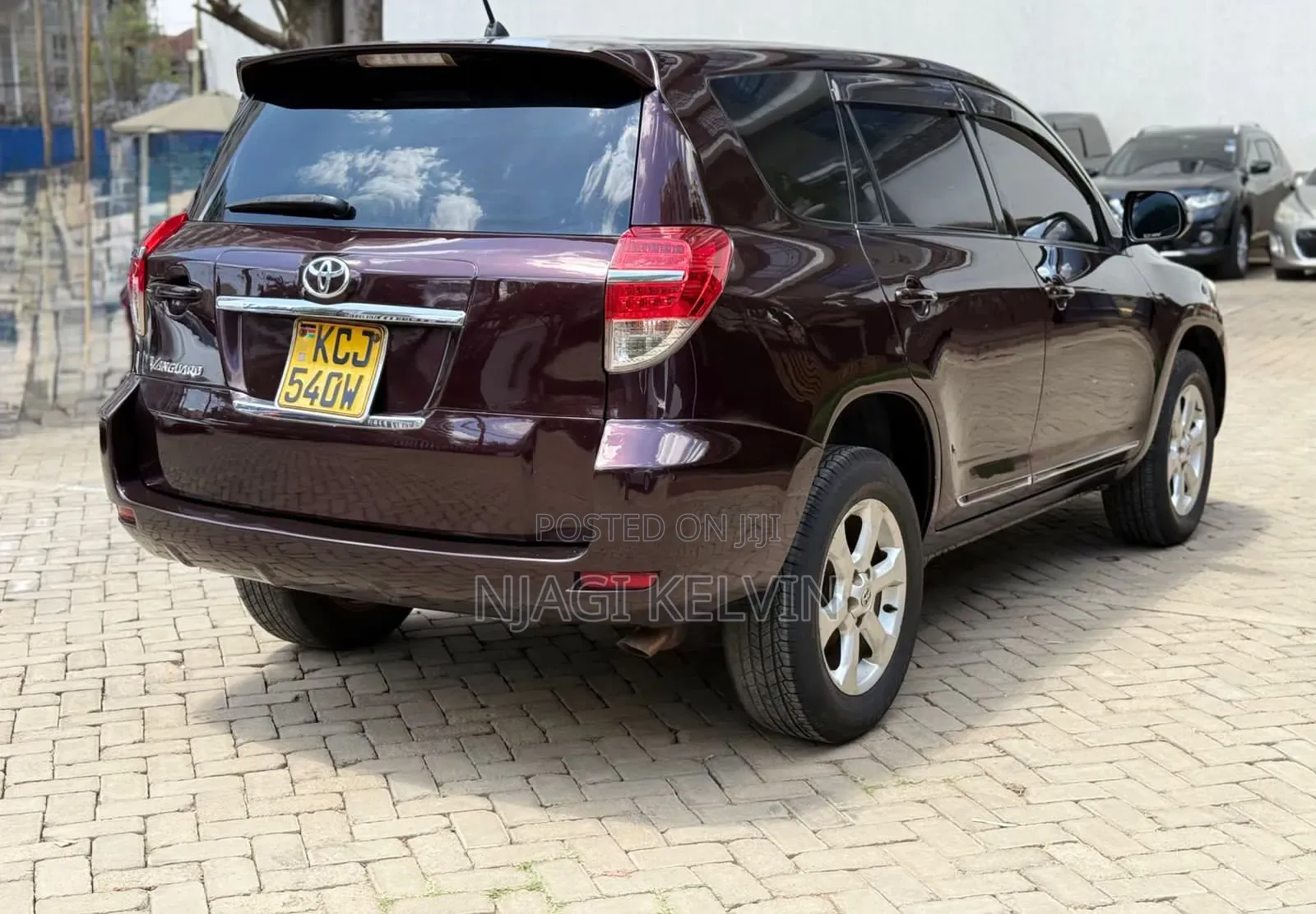 Toyota Vanguard 2011 Burgundy