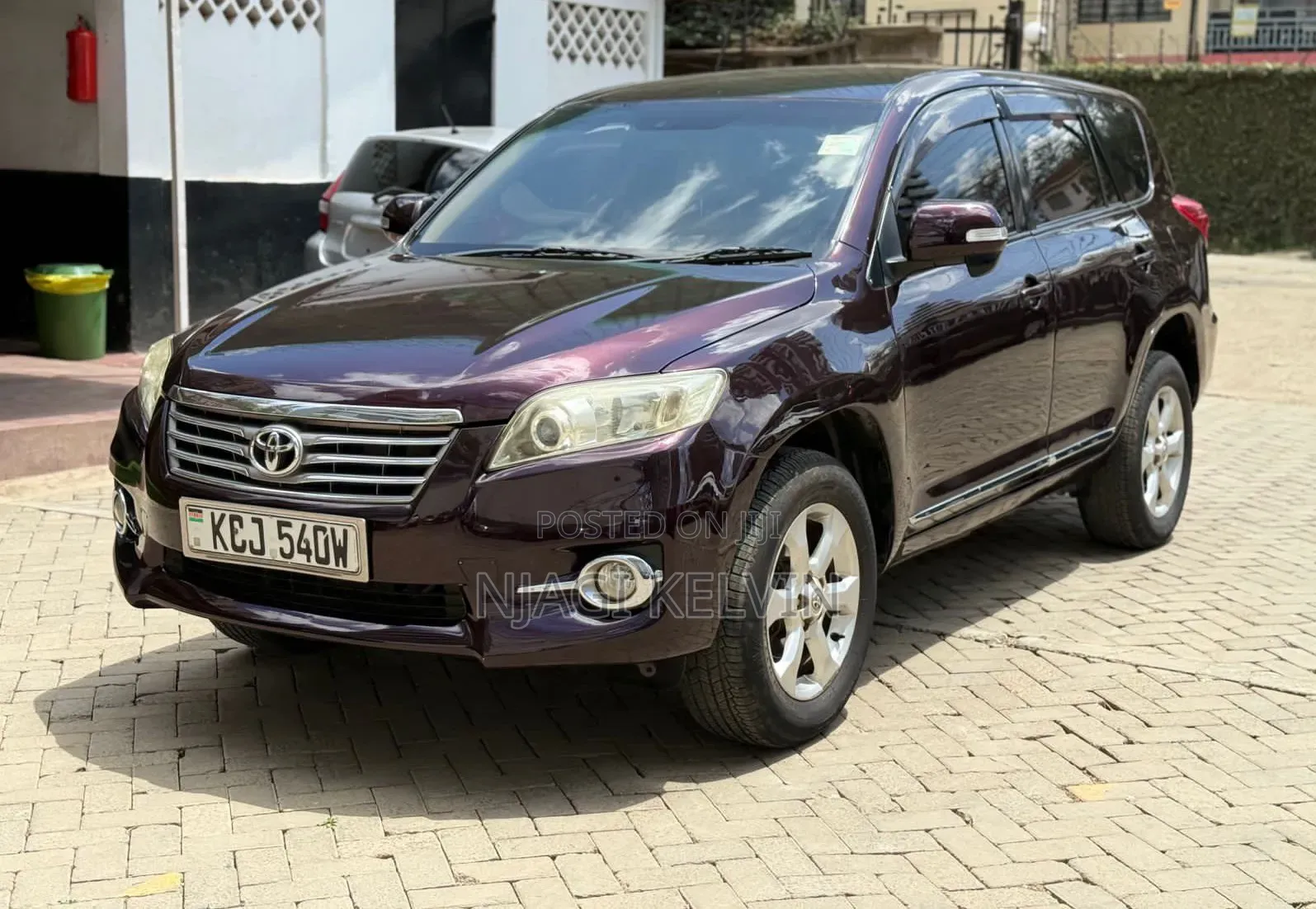 Toyota Vanguard 2011 Burgundy