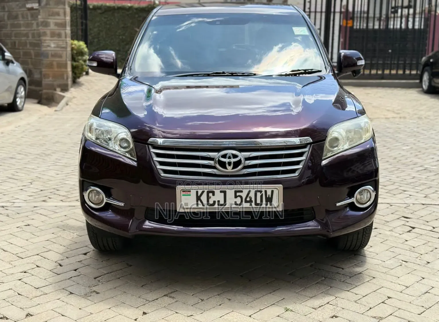 Toyota Vanguard 2011 Burgundy
