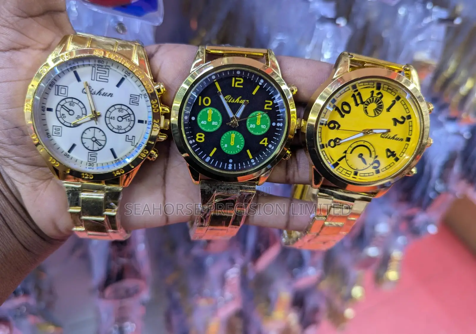 Men’s Stylish Metallic Quartz Watch