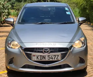 Mazda Demio 2016 Silver