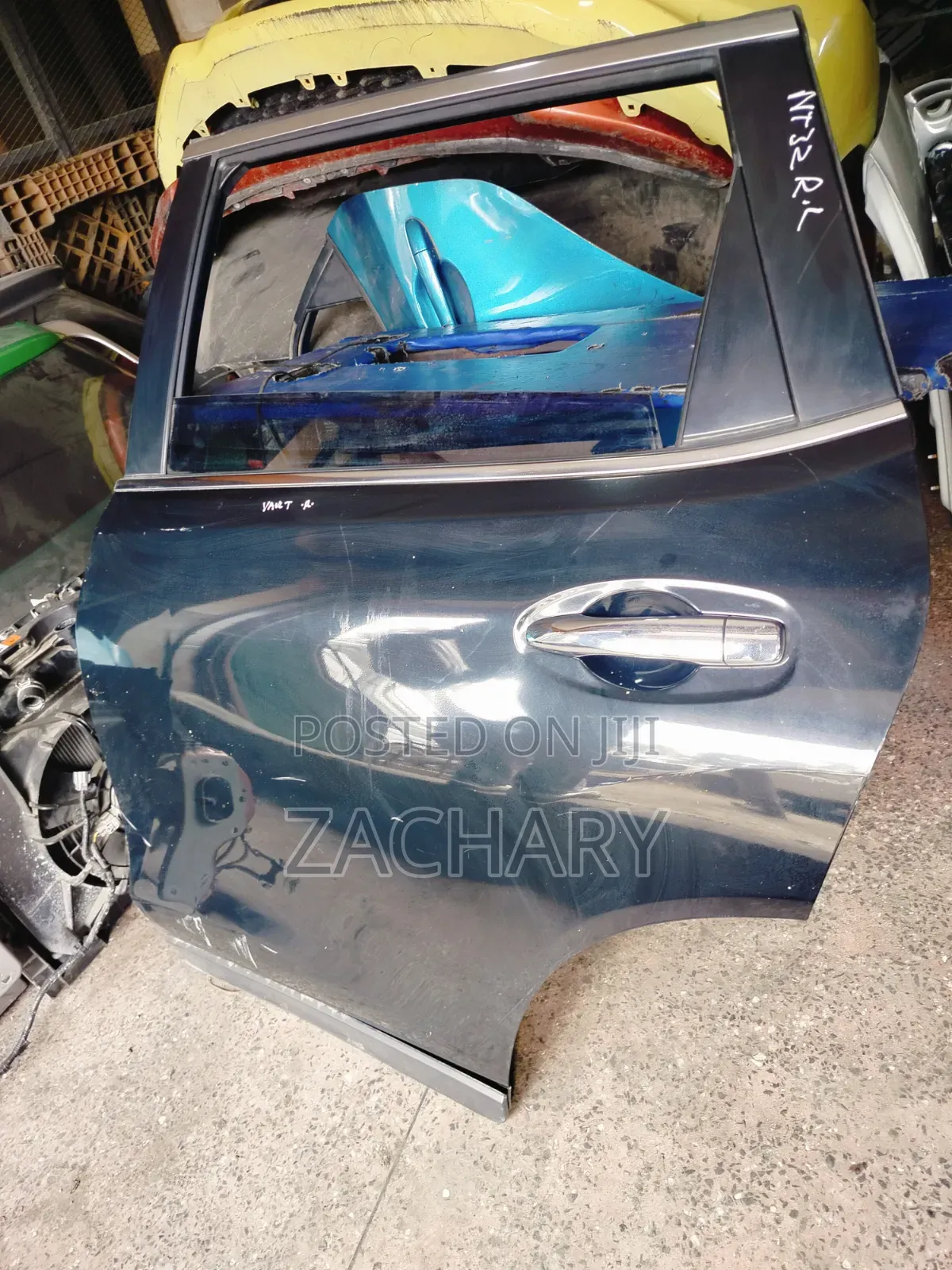 X Trail Nt32 Rear Door