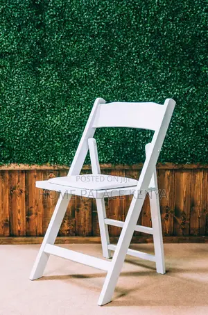 Event Chair; Comfortable Padded Banquet Chair for Events and Dining