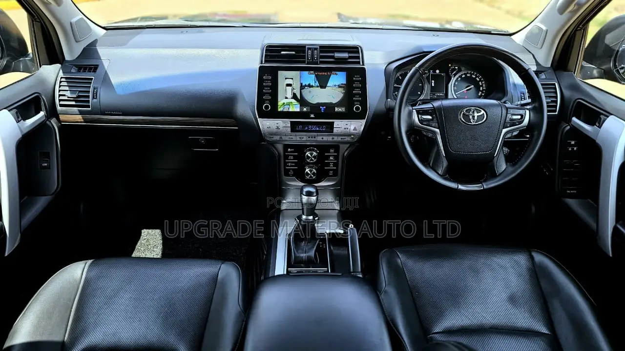 Toyota Land Cruiser Prado 2.8 2021 Black