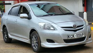 Toyota Belta 2009 Silver