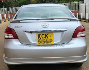 Toyota Belta 2009 Silver