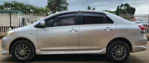 Toyota Belta 2009 Silver