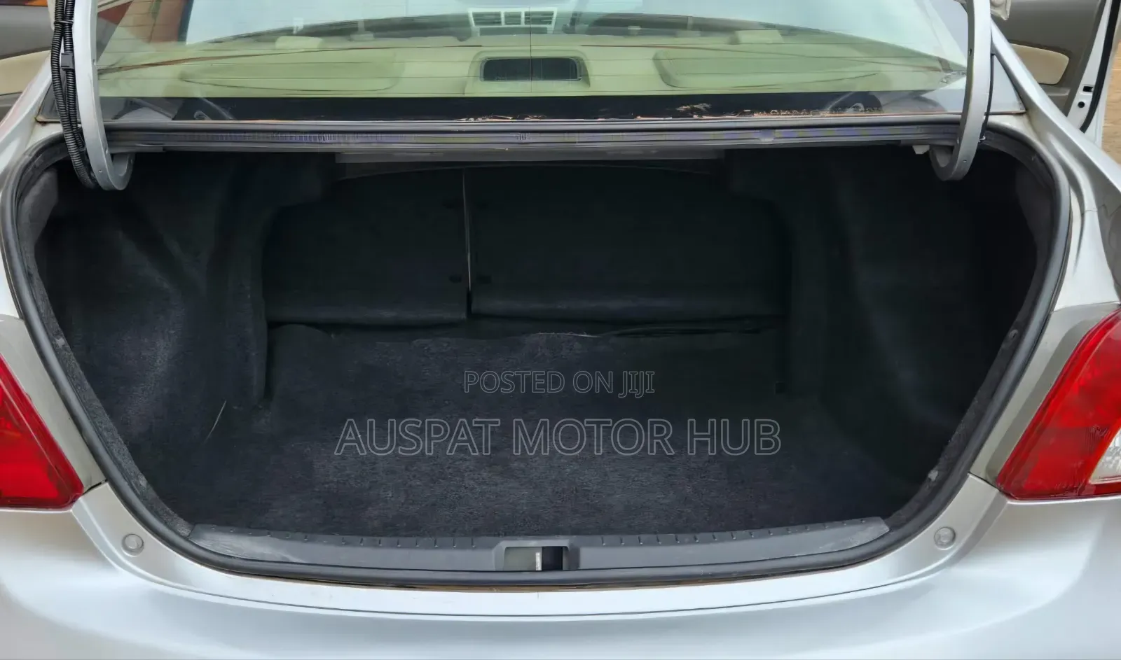 Toyota Belta 2009 Silver