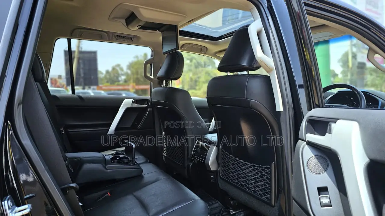 Toyota Land Cruiser Prado 2.8 2021 Black
