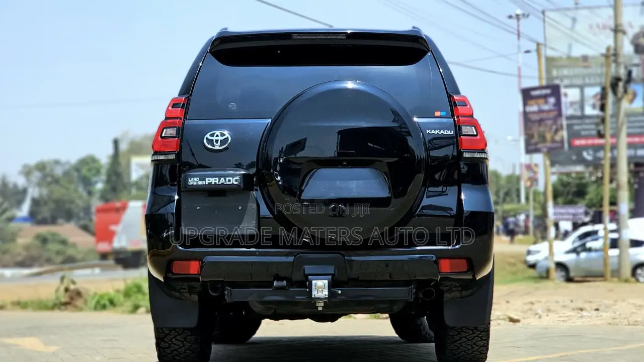 Toyota Land Cruiser Prado 2.8 2021 Black