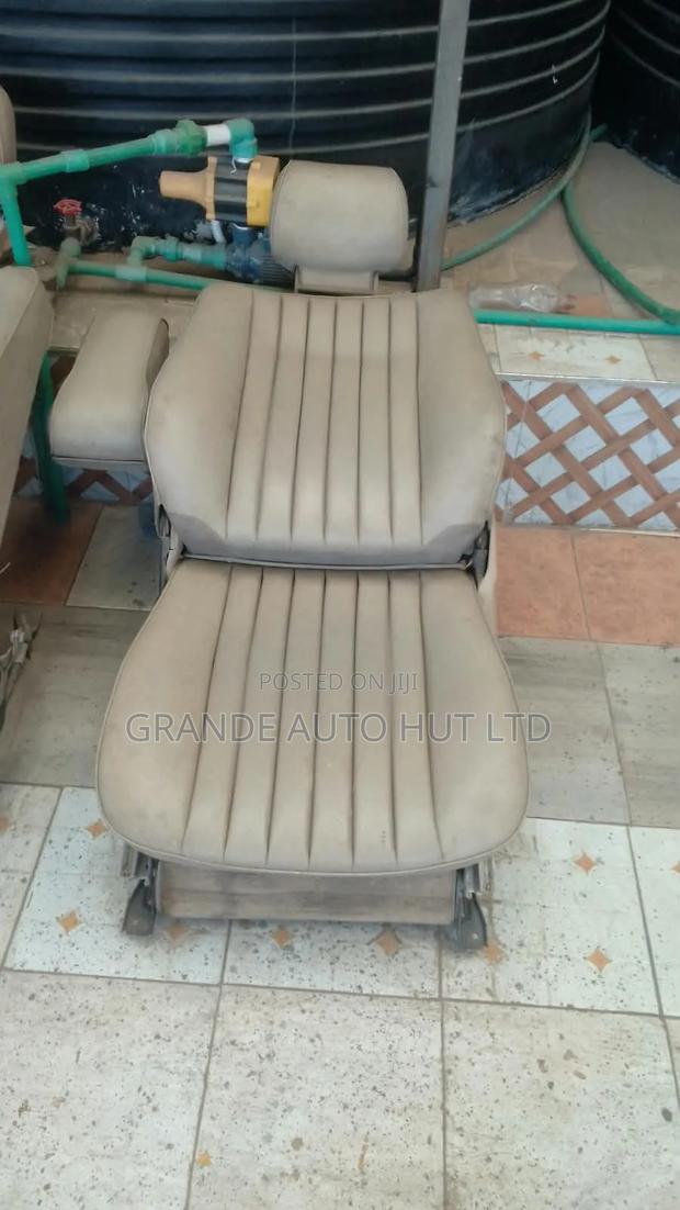 Car Seats Front - thumbnail 4