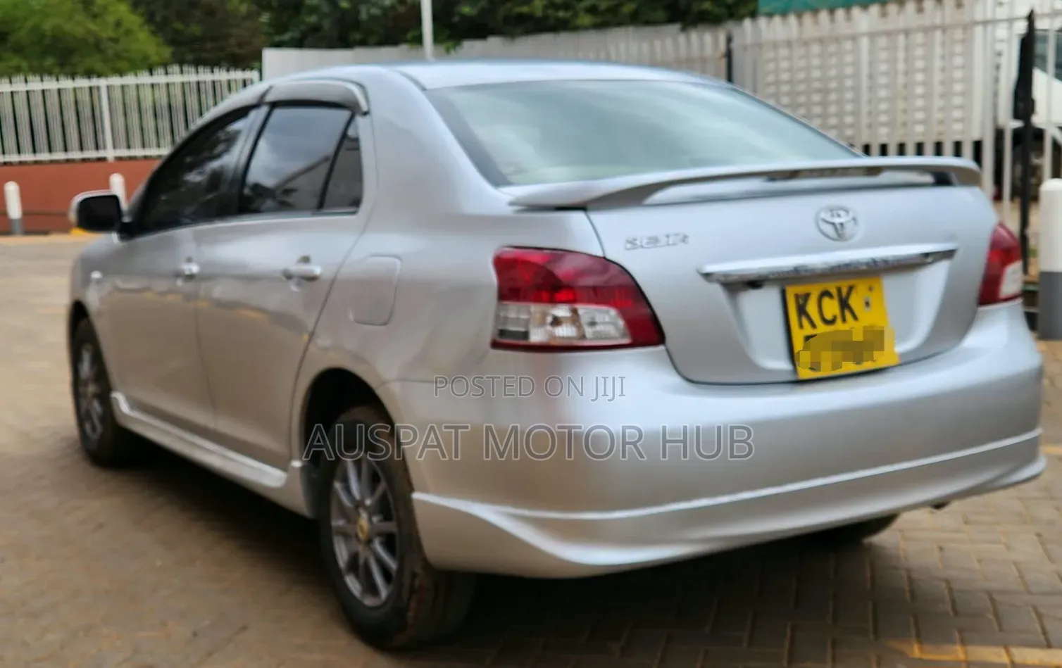 Toyota Belta 2009 Silver