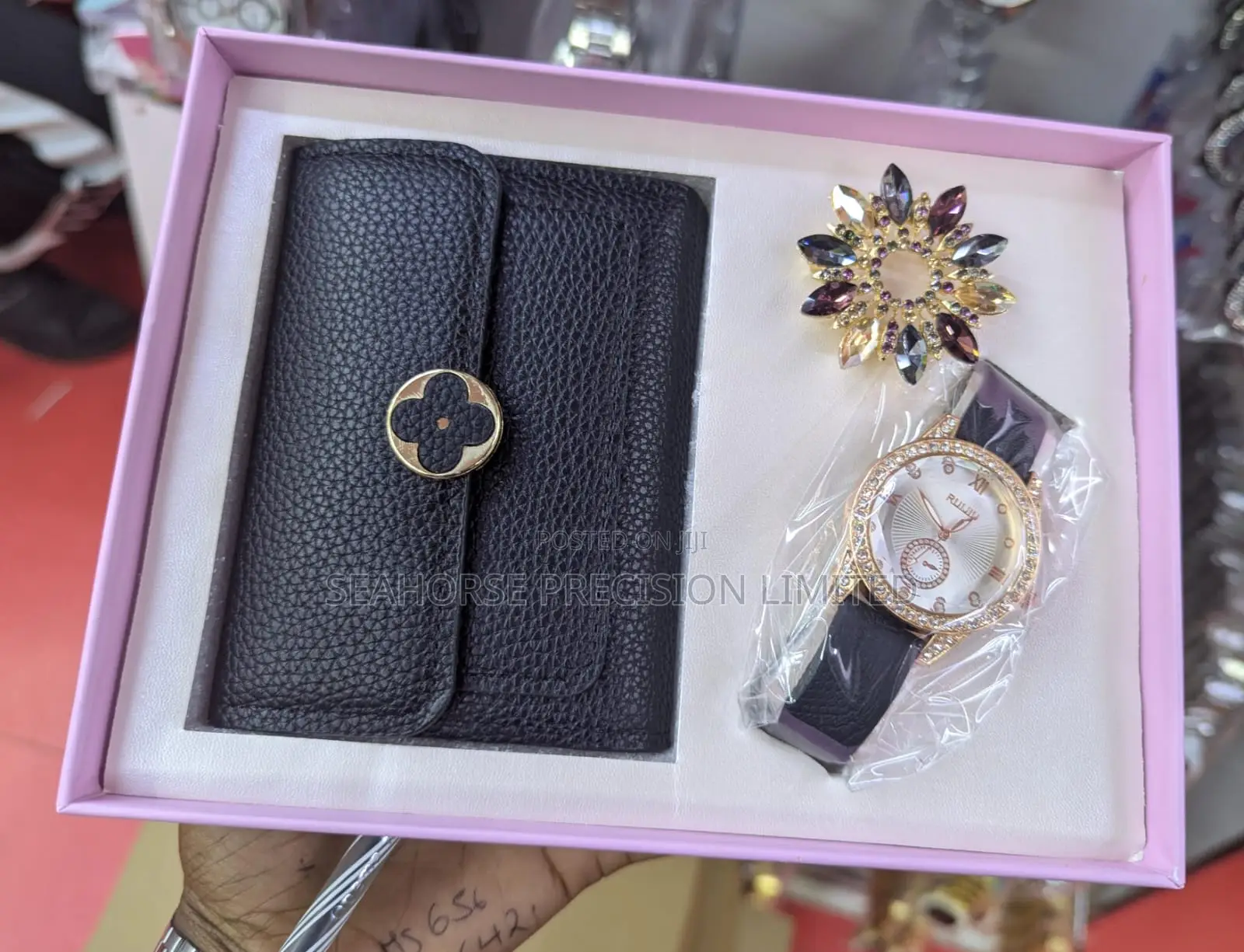 Ladies’ Watch & Wallet Gift Set – Elegant 2-Piece Set