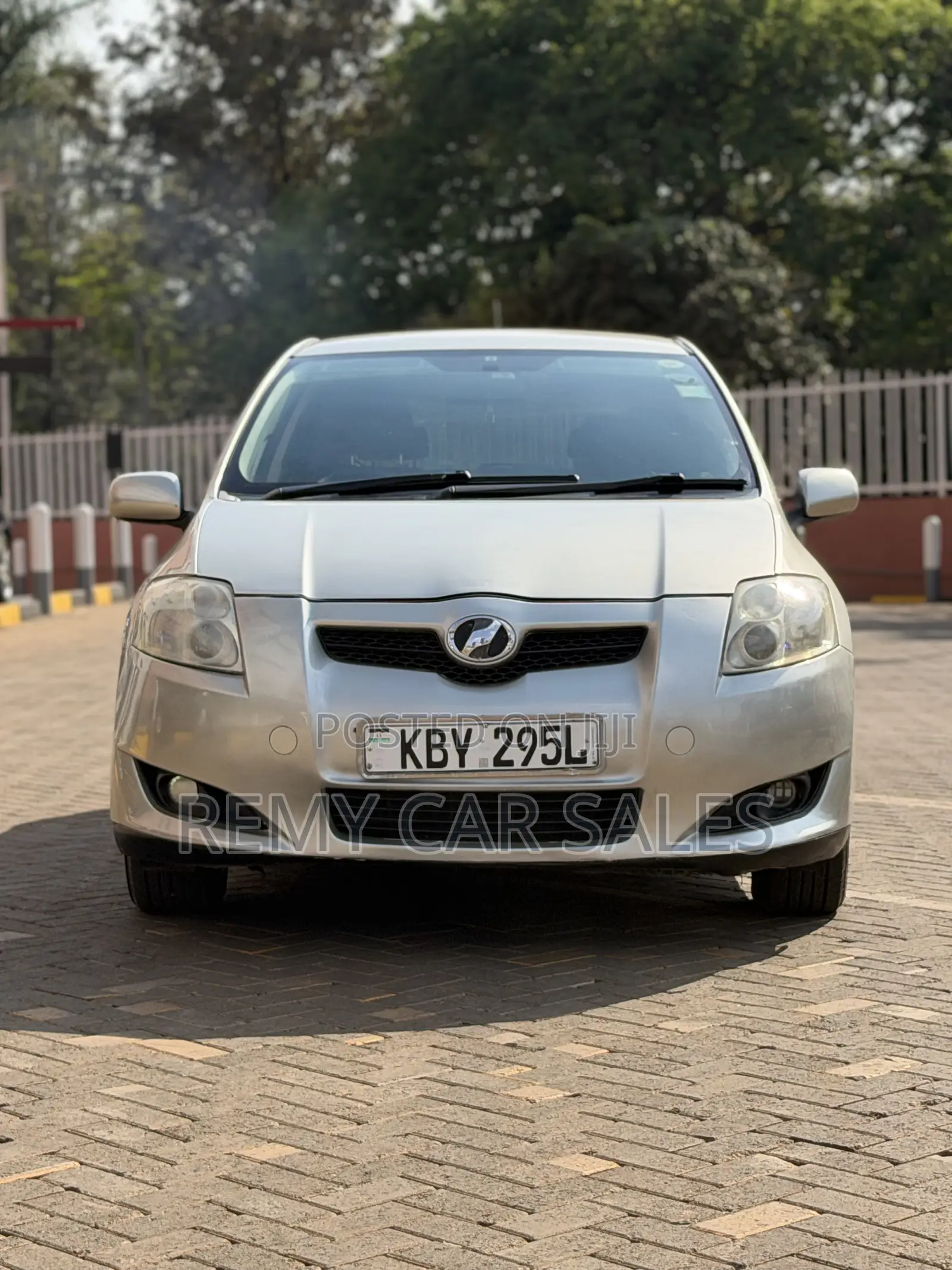 Toyota Auris 2005 Silver