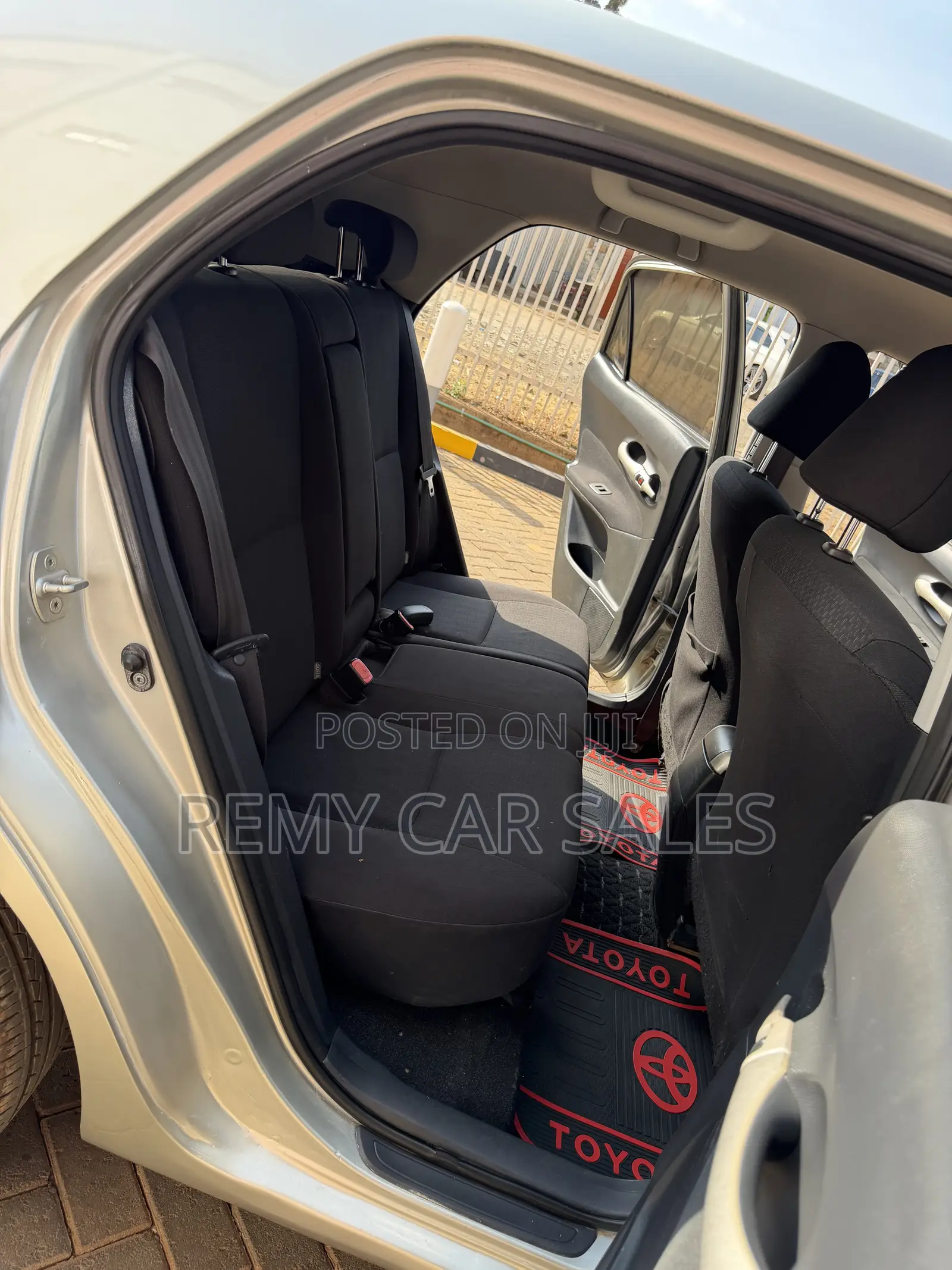 Toyota Auris 2005 Silver