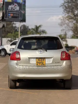 Toyota Auris 2005 Silver
