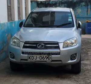 Toyota RAV4 2015 Silver