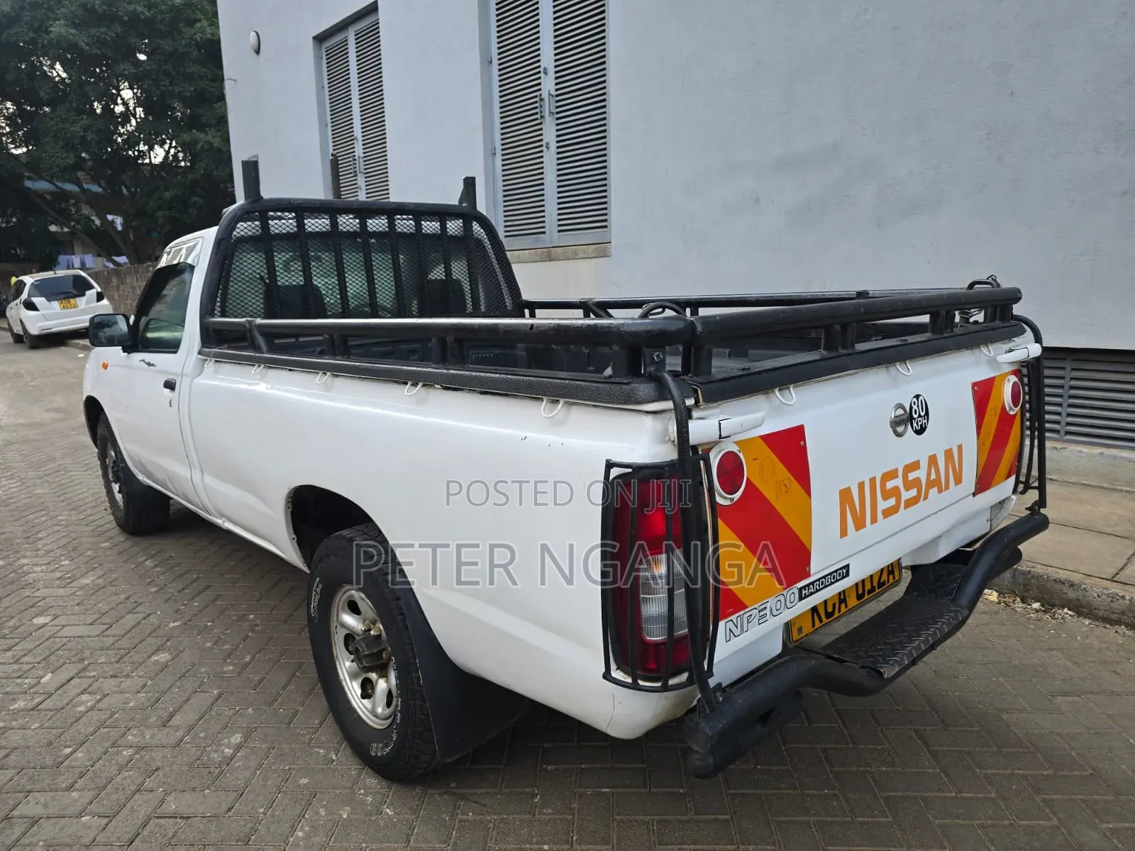 Nissan NP300 2013 White